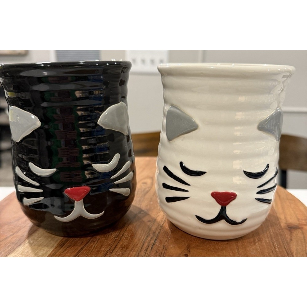 Willowstreet Black & White Cat Mugs Planters Pen Holders Lot of 2 Pocket Handles